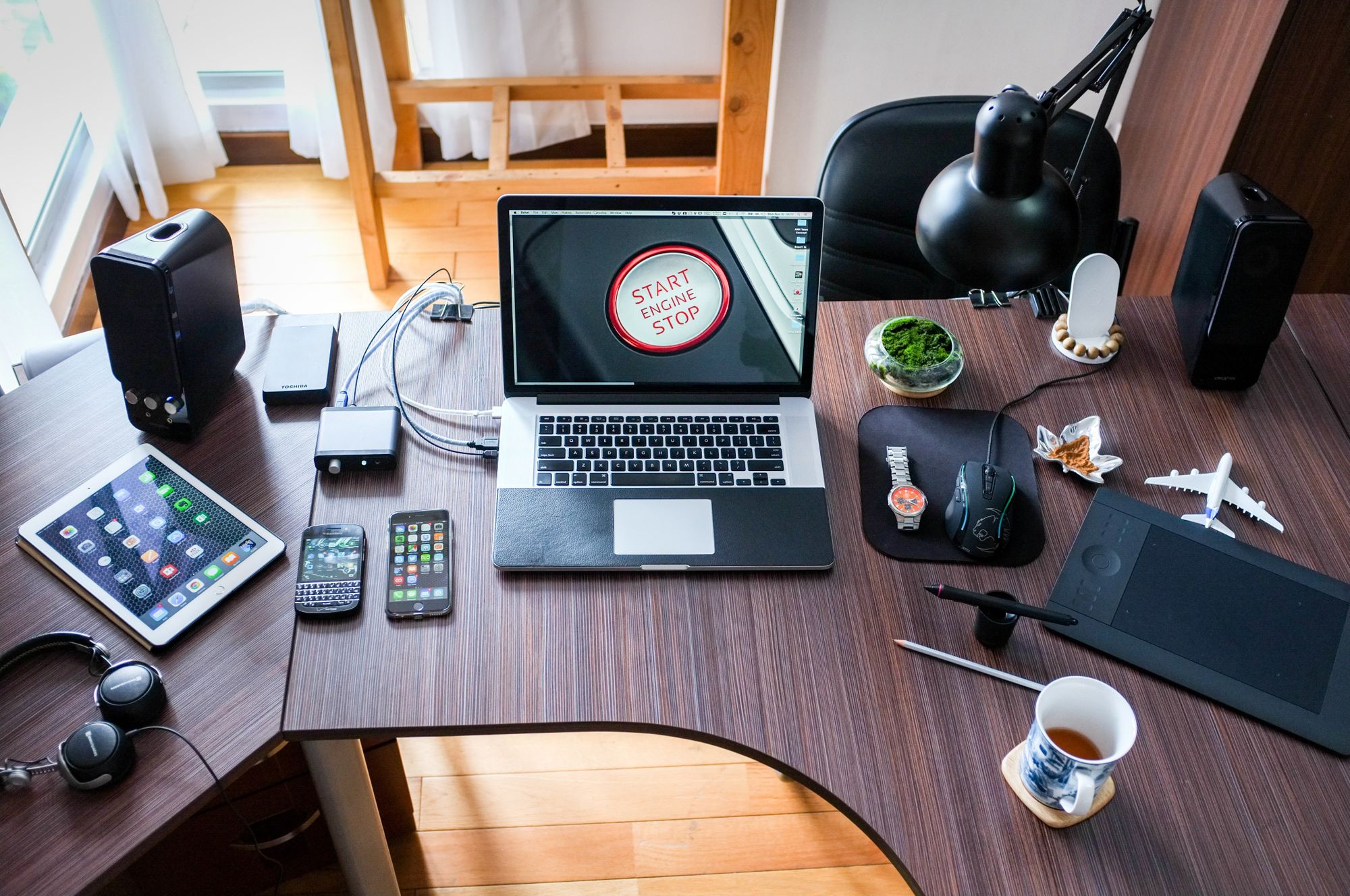 Best home office gadgets you need for your personal workspace